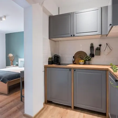 Charming - Center Apartament Bukareszt