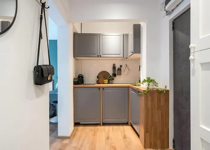 Charming - Center * Бухарест